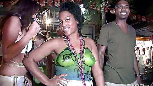 Realite En Public, Naturel Exterieur Realite, Réalité Piercing