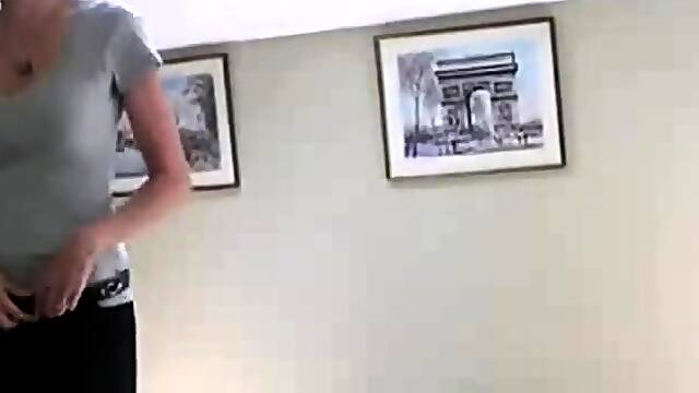 Mures Solo, Derapage En Webcam, Cul Mature Striptease