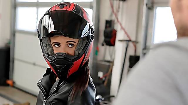 Miniature brunette with small tits Kate Rich rammed in the garage