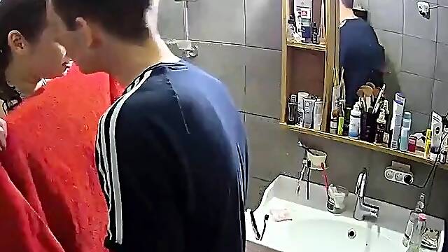 Nice and Hot Amateur Teens on Hidden Cam