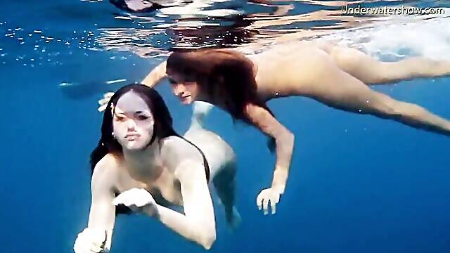 Underwater Show featuring belles hd clip