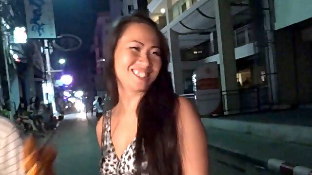Horny mature Thai MILF picked up for sex