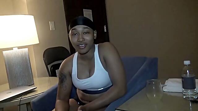 Cute Lesbian Goes Back To BBC After Sloppy Head- DSLAF