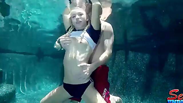 Underwater Fuck: Blowjob, Missonary Babe Porn