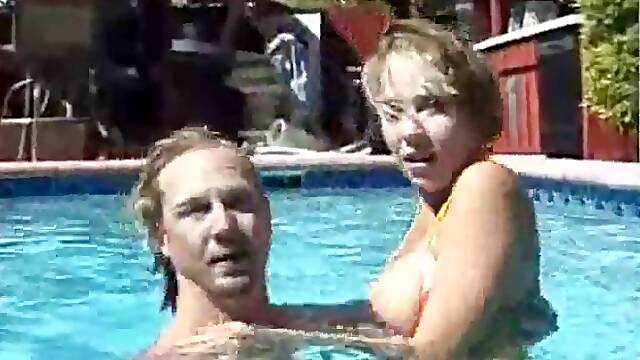 Sandy The Hot, Haletante, Essouflee