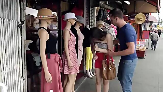 Amina Fara - Stretch My Wife