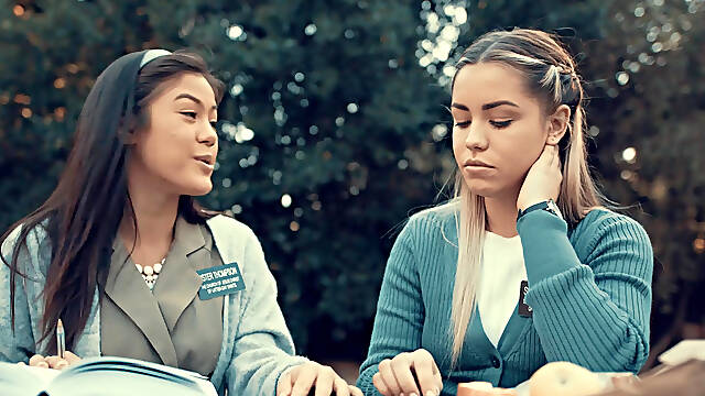 Alina Lopez and Kendra Spade practices lesbian games