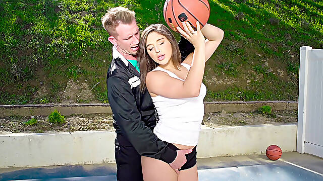 Abella Danger seduces her coach while practicing basketball