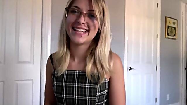 Emma Bugg Vs