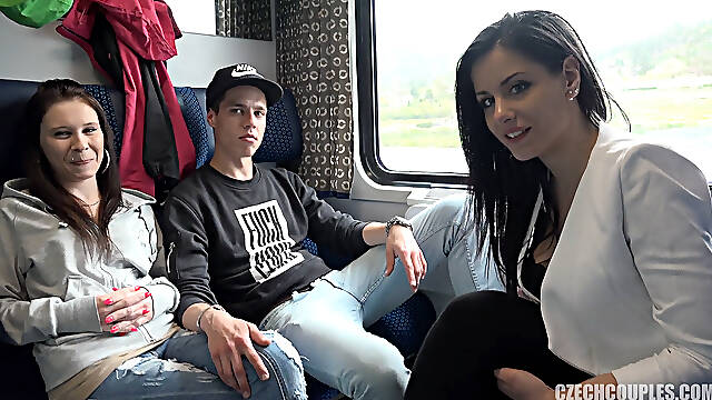 Foursome Sex in Public TRAIN