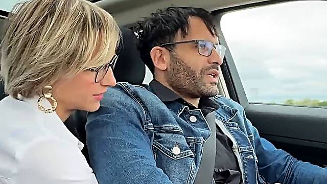 Le chauffeur uber se tape sa cliente