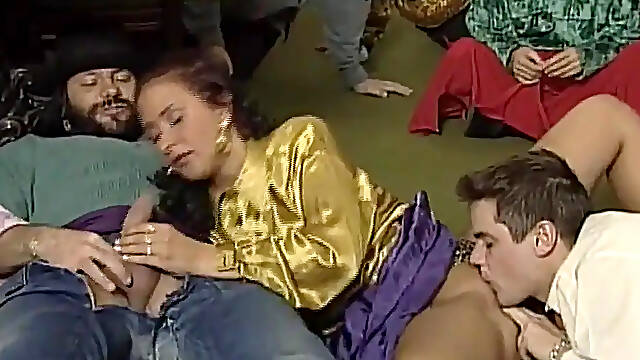 Retro group fuck with Gypsy Queens - double penetration and more