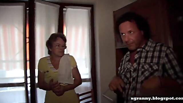 Chubby Bandante, Poilue Anal Mature Hd, Mamie Anal Double Penetration