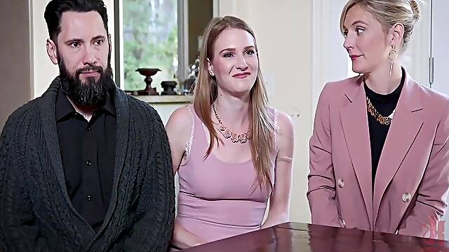 Ashley Lane, Tommy Pistol y Mona Wales - Zorra anal corporativa