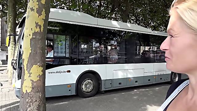 Meiden Van Holland – Milf Antje Masseert En Penetreert