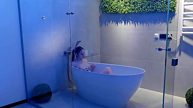 Ice Cold 2 - Kourtney L