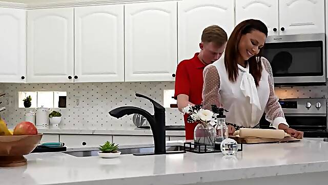 मिल्फ़ वीडियो