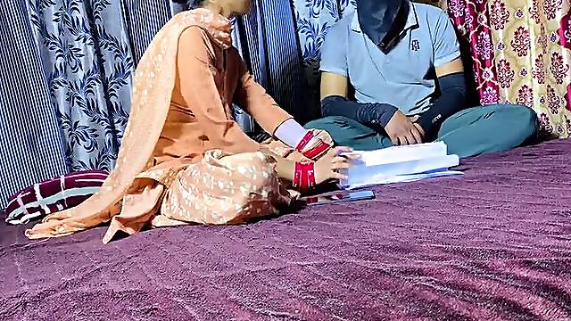 Desi Village Tuition Teacher Get Fuck by Student Dirty Talk Hindi Tuition Teacher XXX Video HD