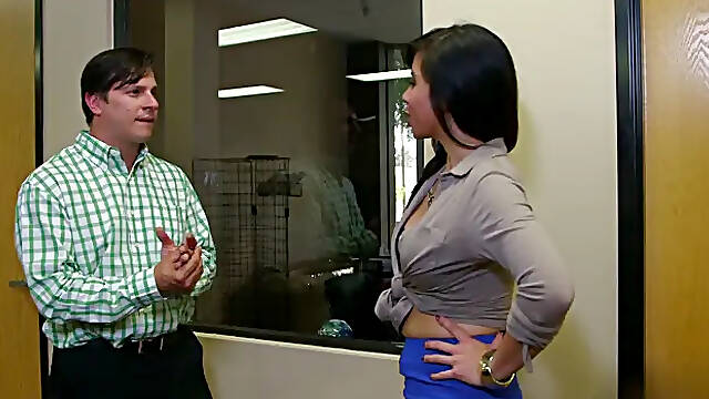 3rd Degree: The Kinky Side of Office Life