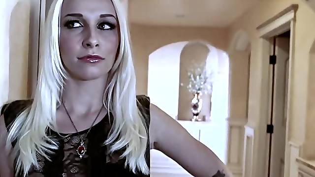Gorgeous porn queens are craving for oral sex