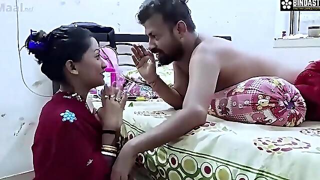 Indian maid surrenders to wild passion with sultry heat