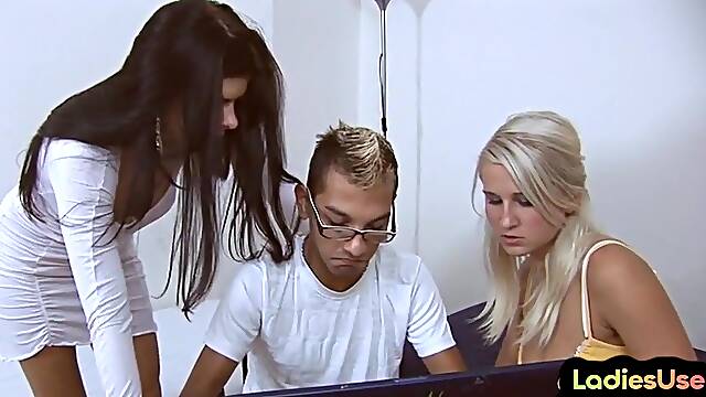 Threesome sex pegging femdoms pounding sissy with strapon toy
