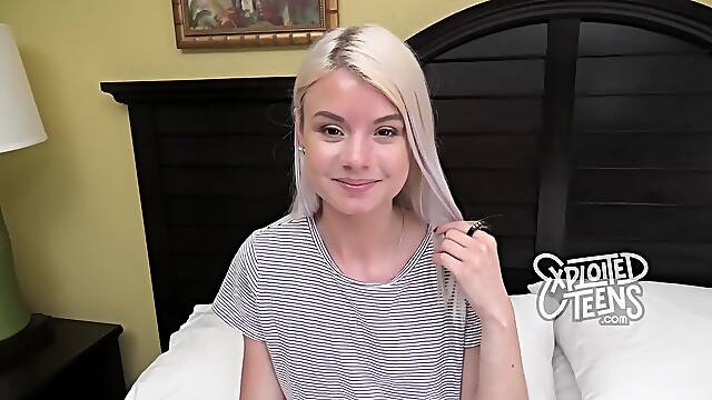 La jeune Asuna Fox sans pudeur dans une scène porno cochonne