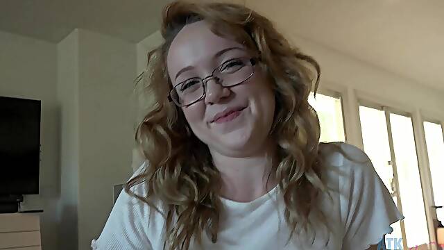 Fingering leads to kinky fucking with bubble butt Nikole Nash