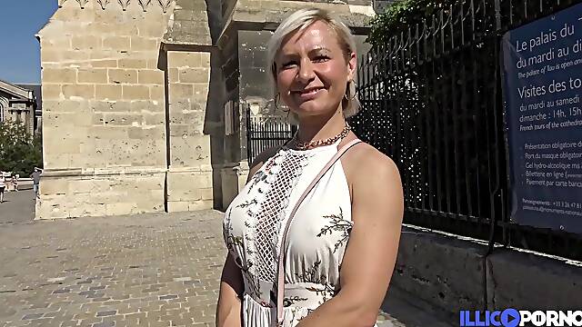 Charming mother id like to fuck Kim likes fitness and anal sex