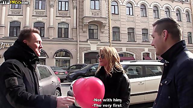 Steamy pickup fuck with a dirty-minded blondie