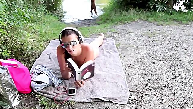 Par Suprise, Surprendre Amateur, Surprise En Public