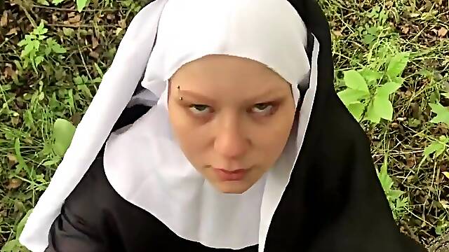 Messy Nun Vilu Vidish Is Sucking Ramrod in the Forest