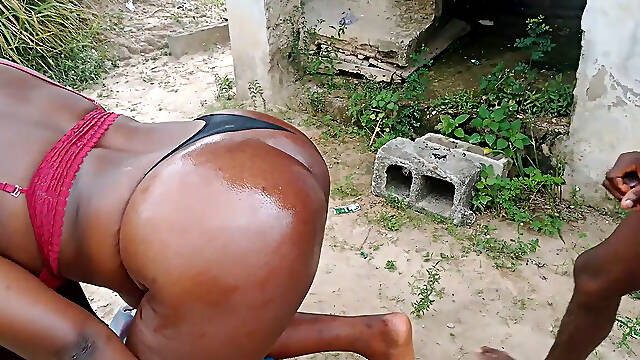 His Step Came to Her House and Wanted to Send Him for an Errand He Started Kissing Her and Fucked Her While She Do Her Exercise