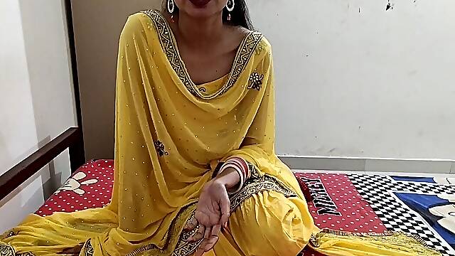 Cheating Indian Bhabhi Gets Her Big Ass Fucked by Devar Indian Village Desi Bhabhi