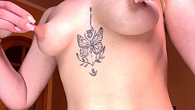 An Experienced MILF Cums Just From Having Her Big, Hard Nipples Twisted