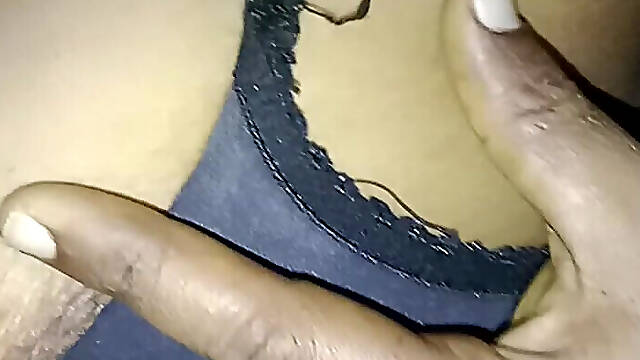 My Aunty Said Her Leg Hurt, so I Let Her Go and Then She Spread Her Pussy and Then She Seduced Me by Talking Sexy