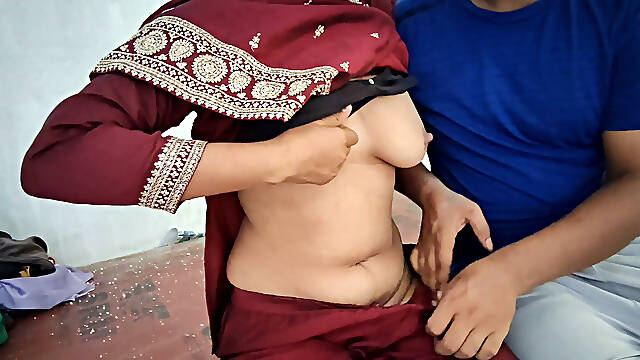 Bihari Stepsister-in-law Sonam in a Salwar Suit Getting Fucked.